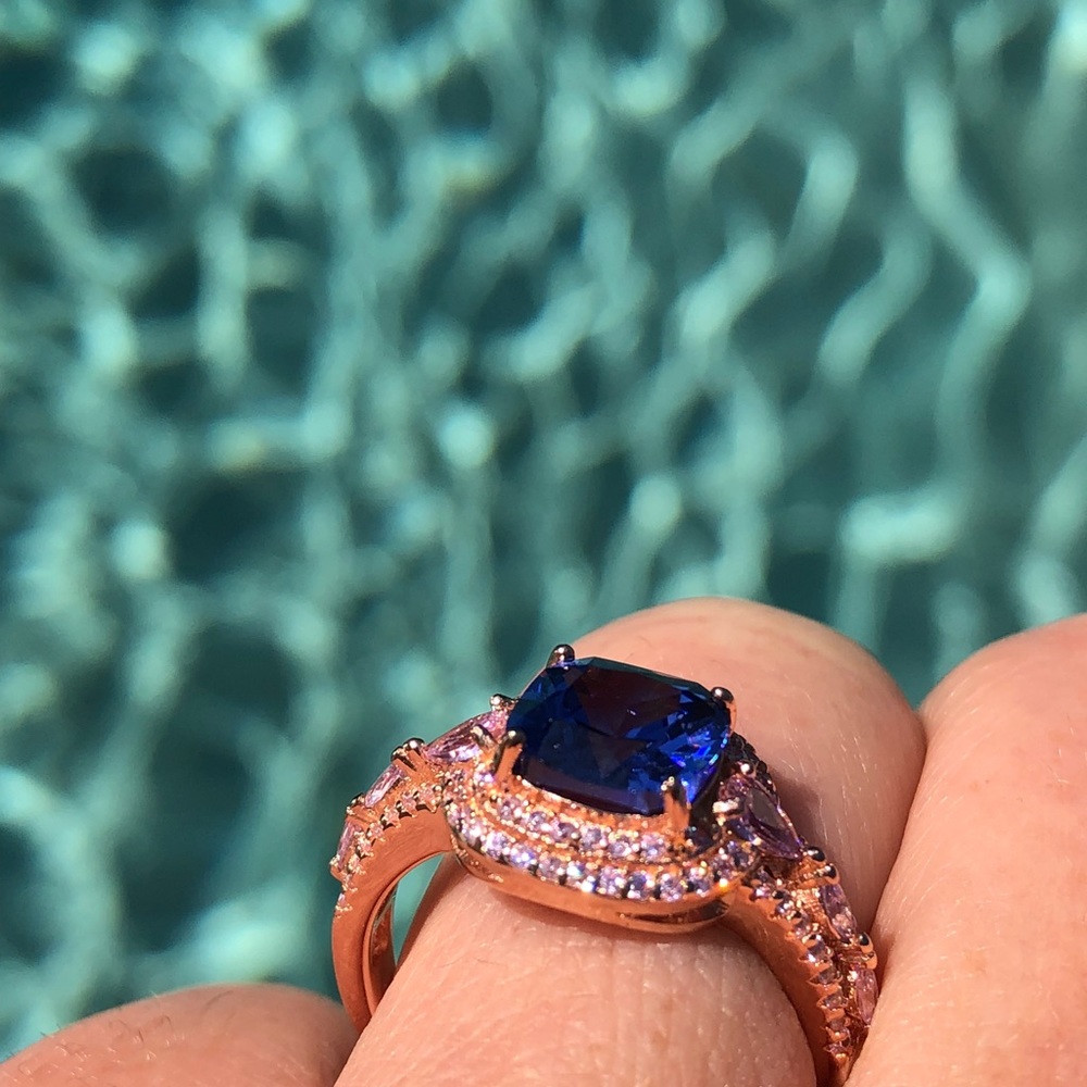 18k Rose Gold Ring.  New